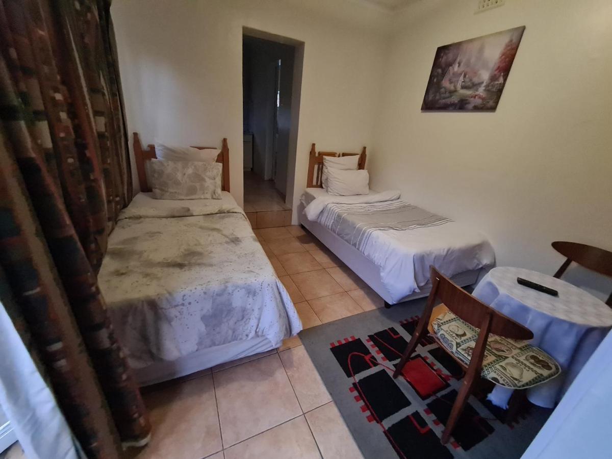 Zenith House Boston Self Catering Accomodation كيب تاون المظهر الخارجي الصورة
