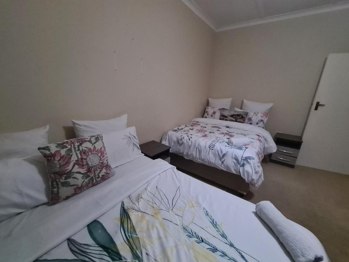 Zenith House Boston Self Catering Accomodation كيب تاون المظهر الخارجي الصورة